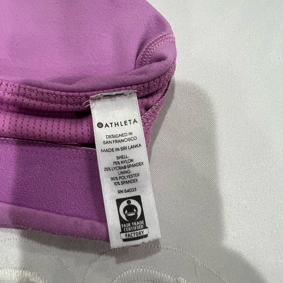 Athleta criss cross six straps sport bra excellent condition size s color Lilac - Picture 13 of 14